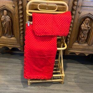 Red Scalloped Edge Tablecloth and Dinner Napkins